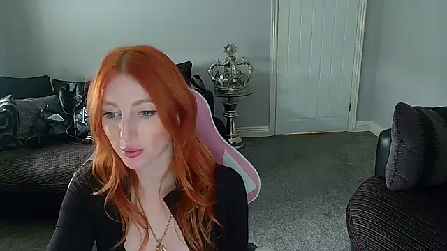 Red firesquirt online show from 03/10/25, 02:37