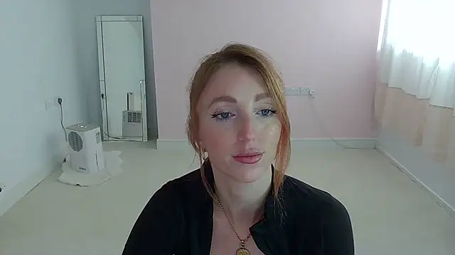 Snapshot of Red_firesquirt chatting on 06/11/26, 02:04 Red firesquirt online show from 06/11/26, 02:04