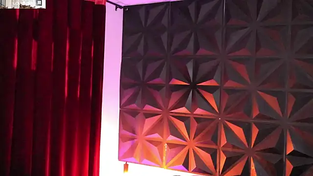 Snapshot of Misselektra__ chatting on 02/20/25, 03:45 Misselektra online show from 02/20/25, 03:45