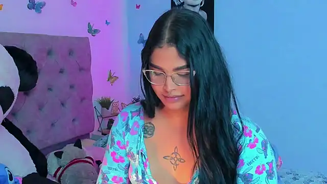 Snapshot of mabellfox chatting on 12/13/24, 10:13 mabellfox online show from 12/13/24, 10:13