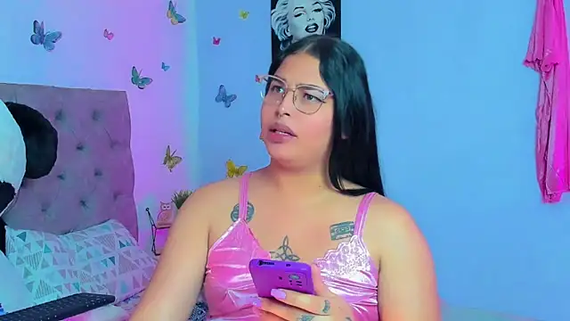 Snapshot of mabellfox chatting on 12/20/24, 09:50 mabellfox online show from 12/20/24, 09:50