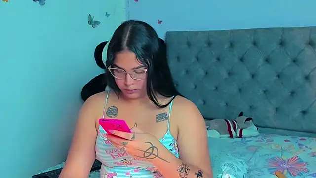 Snapshot of mabellfox chatting on 03/04/25, 05:56 mabellfox online show from 03/04/25, 05:56