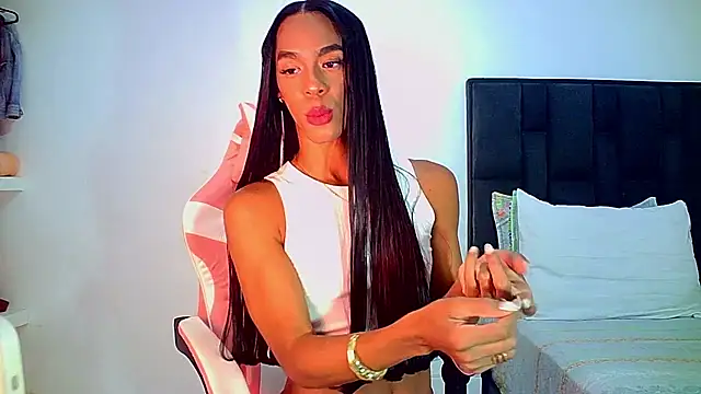 Snapshot of carmen14 chatting on 06/27/26, 03:55 carmen14 online show from 06/27/26, 03:55