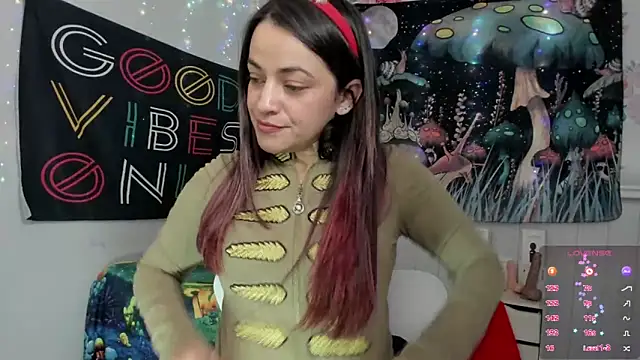 LovelyAzucena online show from 12/18/24, 03:00