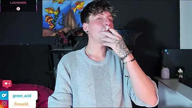 Snapshot of Green_acid01 chatting on 10/21/25, 07:25 Green acid01 online show from 10/21/25, 07:25