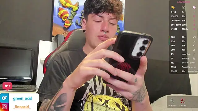 Snapshot of Green_acid01 chatting on 04/24/26, 07:27 Green acid01 online show from 04/24/26, 07:27