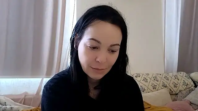 Lilie romeo online show from 10/28/25, 11:03