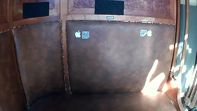 Snapshot of trap_xandi_playlist chatting on 10/13/25, 10:37 trap xandi playlist online show from 10/13/25, 10:37