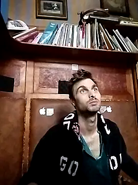 Snapshot of trap_xandi_playlist chatting on 10/19/25, 03:34 trap xandi playlist online show from 10/19/25, 03:34