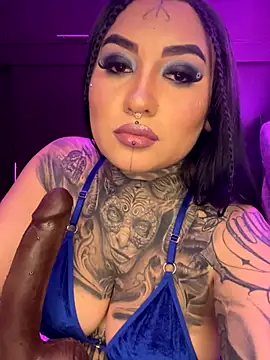 Snapshot of CloeeBeckam chatting on 09/26/25, 07:34 CloeeBeckam online show from 09/26/25, 07:34