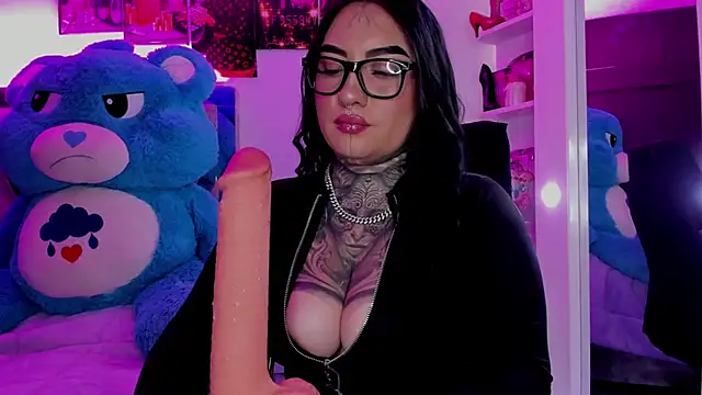 Snapshot of CloeeBeckam chatting on 04/08/26, 08:53 CloeeBeckam online show from 04/08/26, 08:53