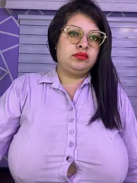 Snapshot of MiiaaJoness chatting on 03/12/26, 03:18 MiiaaJoness online show from 03/12/26, 03:18