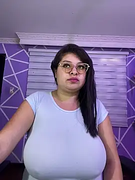 Snapshot of MiiaaJoness chatting on 03/13/26, 03:29 MiiaaJoness online show from 03/13/26, 03:29