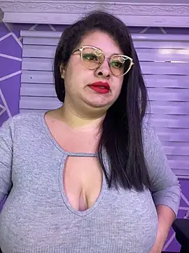 Snapshot of MiiaaJoness chatting on 03/19/26, 04:11 MiiaaJoness online show from 03/19/26, 04:11