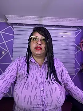 Snapshot of MiiaaJoness chatting on 03/31/26, 03:34 MiiaaJoness online show from 03/31/26, 03:34