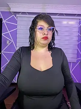 Snapshot of MiiaaJoness chatting on 05/25/26, 03:29 MiiaaJoness online show from 05/25/26, 03:29