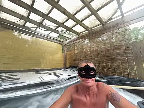 Snapshot of prainxxx22 chatting on 10/07/25, 06:16 prainxxx22 online show from 10/07/25, 06:16