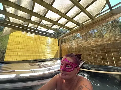 Snapshot of prainxxx22 chatting on 10/18/25, 06:30 prainxxx22 online show from 10/18/25, 06:30