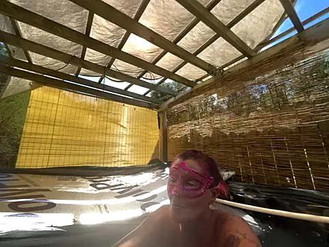 Snapshot of prainxxx22 chatting on 10/21/25, 06:08 prainxxx22 online show from 10/21/25, 06:08