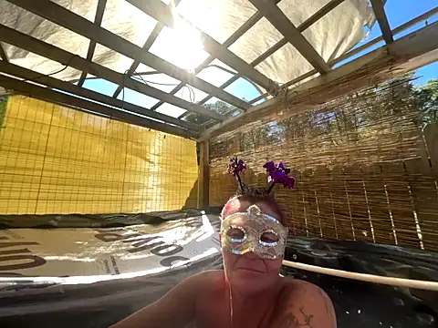 Snapshot of prainxxx22 chatting on 10/23/25, 06:17 prainxxx22 online show from 10/23/25, 06:17