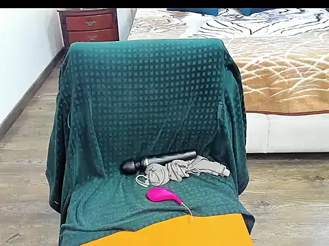 Snapshot of karina_sex68 chatting on 10/09/25, 02:37 karina sex68 online show from 10/09/25, 02:37