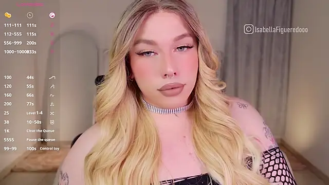 Snapshot of IsabellaFigueredo__ chatting on 01/14/25, 04:57 IsabellaFigueredo   online show from 01/14/25, 04:57