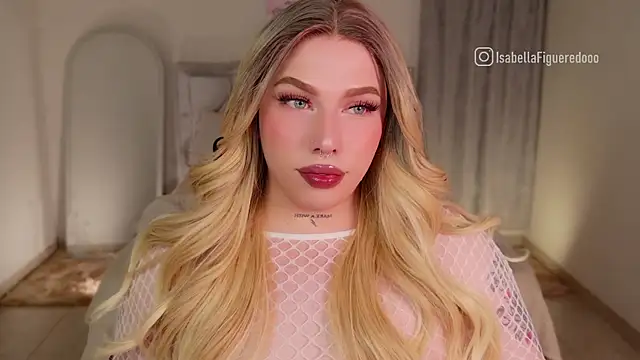 Snapshot of IsabellaFigueredo__ chatting on 01/16/25, 03:23 IsabellaFigueredo   online show from 01/16/25, 03:23