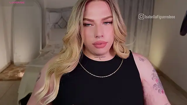 Snapshot of IsabellaFigueredo__ chatting on 01/17/25, 09:49 IsabellaFigueredo   online show from 01/17/25, 09:49