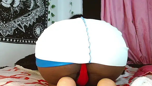 Snapshot of Ebony_D0ll chatting on 12/28/24, 07:11 Ebony D0ll online show from 12/28/24, 07:11