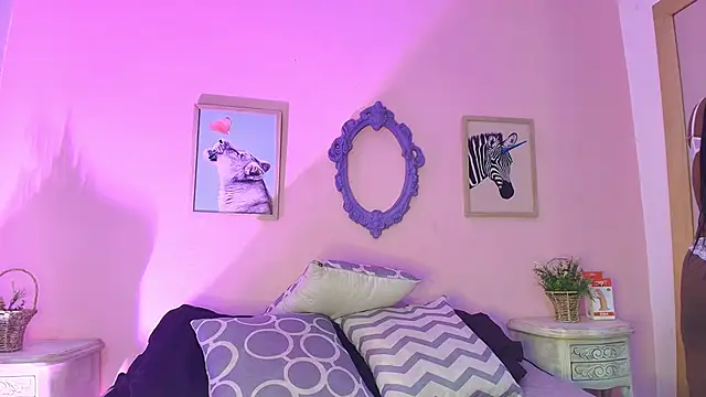 Snapshot of Ebony_D0ll chatting on 11/08/25, 07:56 Ebony D0ll online show from 11/08/25, 07:56