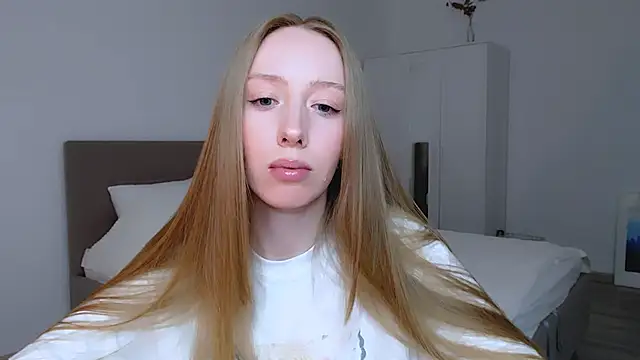 Luna insniity online show from 12/15/24, 03:13