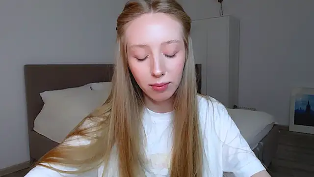 Luna insniity online show from 01/03/25, 09:26