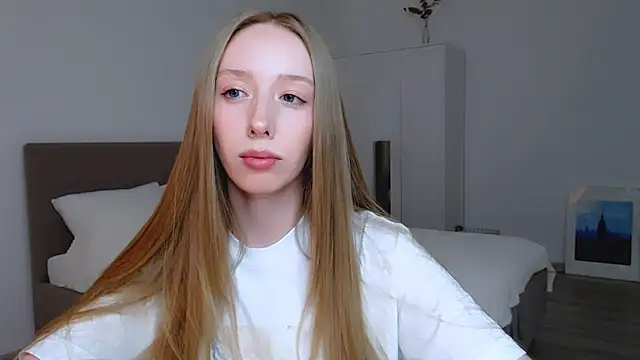 Luna insniity online show from 01/26/25, 01:52