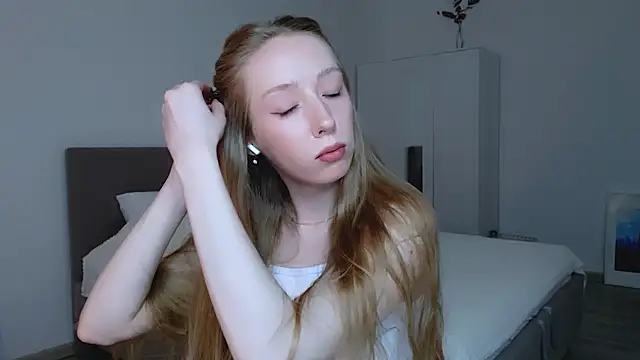 Luna insniity online show from 02/20/25, 08:03