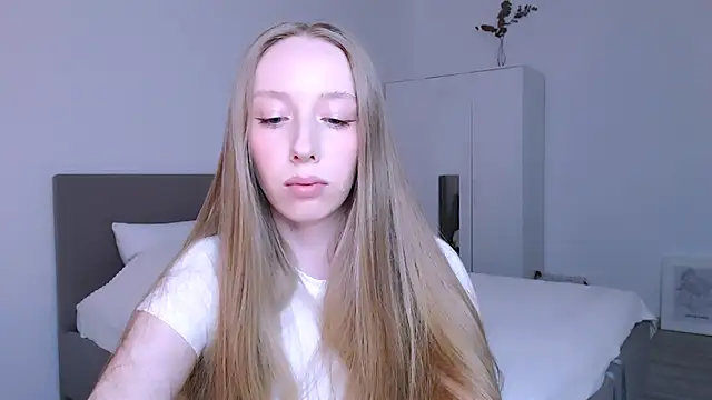 Luna insniity online show from 12/01/25, 09:20