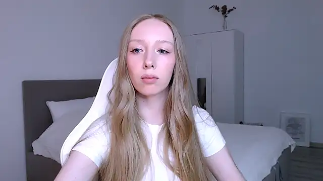 Luna insniity online show from 01/08/26, 08:55