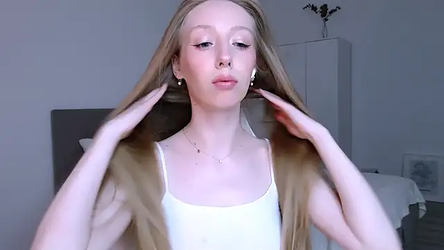 Luna insniity online show from 01/11/26, 08:36