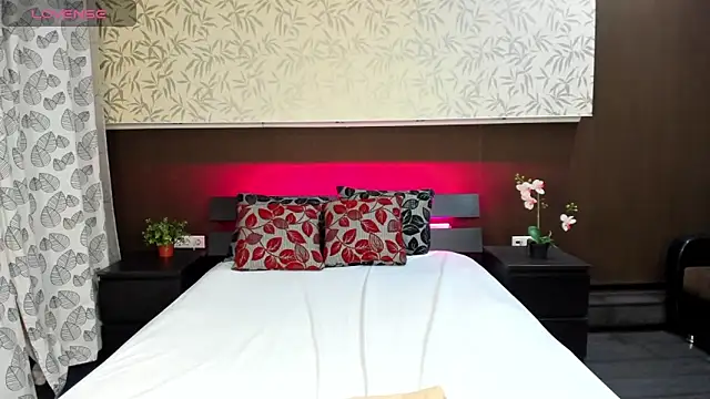 Snapshot of Donna_Evans chatting on 01/25/25, 12:17 Donna Evans online show from 01/25/25, 12:17