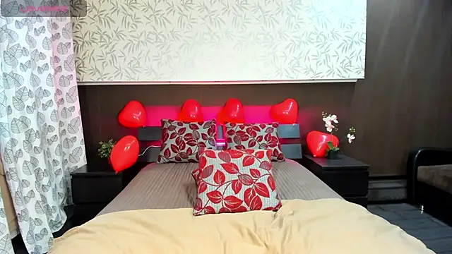 Snapshot of Donna_Evans chatting on 02/17/25, 03:04 Donna Evans online show from 02/17/25, 03:04