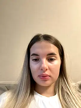 Snapshot of Donna_Evans chatting on 11/04/25, 01:59 Donna Evans online show from 11/04/25, 01:59