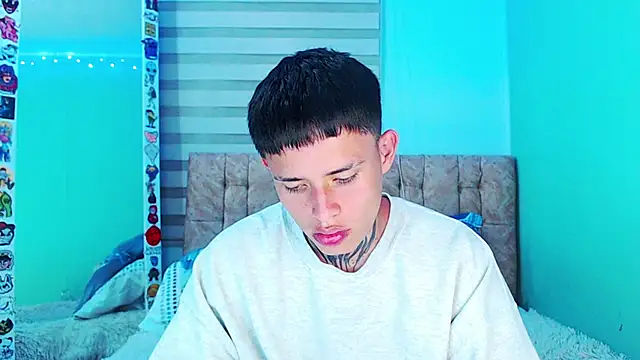 Snapshot of _justinmoon2 chatting on 12/17/25, 03:01 justinmoon2 online show from 12/17/25, 03:01