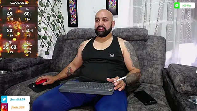 Snapshot of JD-69 chatting on 12/30/24, 07:11 JD-69 online show from 12/30/24, 07:11