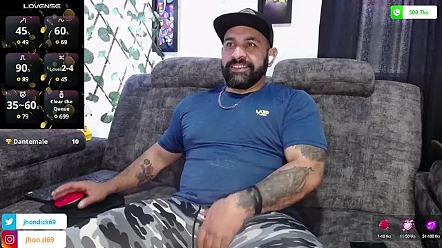 Snapshot of JD-69 chatting on 03/21/25, 03:13 JD-69 online show from 03/21/25, 03:13