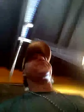 Snapshot of will1980 chatting on 06/25/26, 03:27 will1980 online show from 06/25/26, 03:27