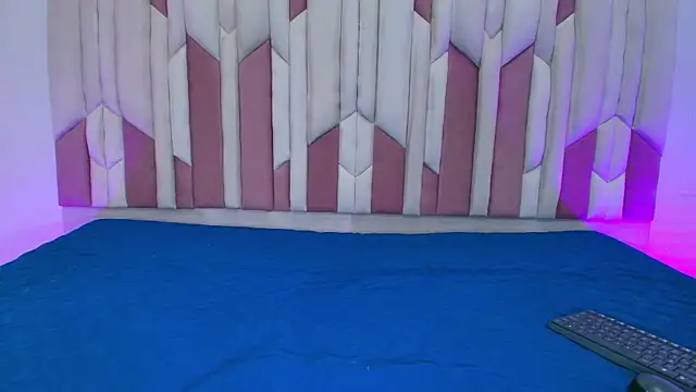 lucyy gray online show from 10/10/25, 03:05