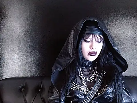 Snapshot of XXIOUX chatting on 12/16/25, 06:24 XXIOUX online show from 12/16/25, 06:24