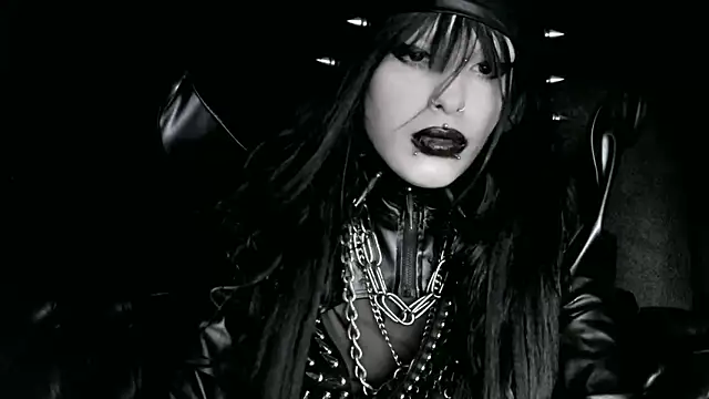 Snapshot of XXIOUX chatting on 03/21/26, 08:34 XXIOUX online show from 03/21/26, 08:34