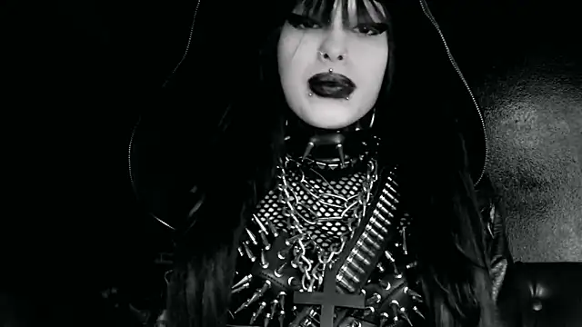 Snapshot of XXIOUX chatting on 03/25/26, 02:45 XXIOUX online show from 03/25/26, 02:45