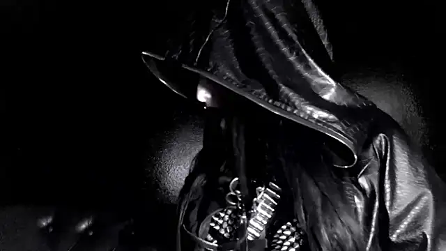 Snapshot of XXIOUX chatting on 04/16/26, 12:50 XXIOUX online show from 04/16/26, 12:50