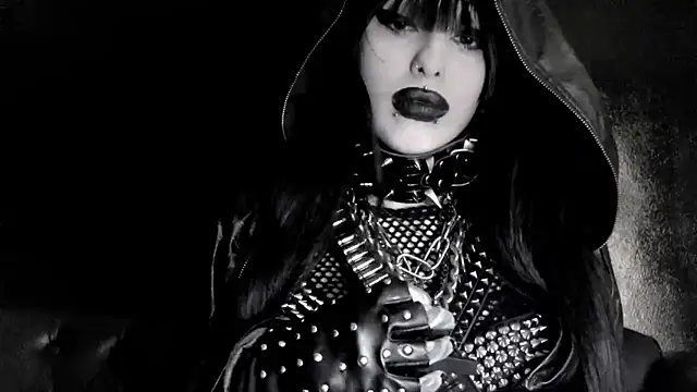 Snapshot of XXIOUX chatting on 04/27/26, 07:45 XXIOUX online show from 04/27/26, 07:45